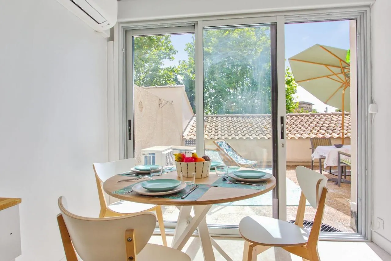 Apartment Appartement Pompidou - Welkeys La Seyne-sur-Mer France